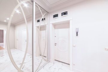 현관과 드레스룸, 첫 인상과 하루의 준비를 이루어주는 공간