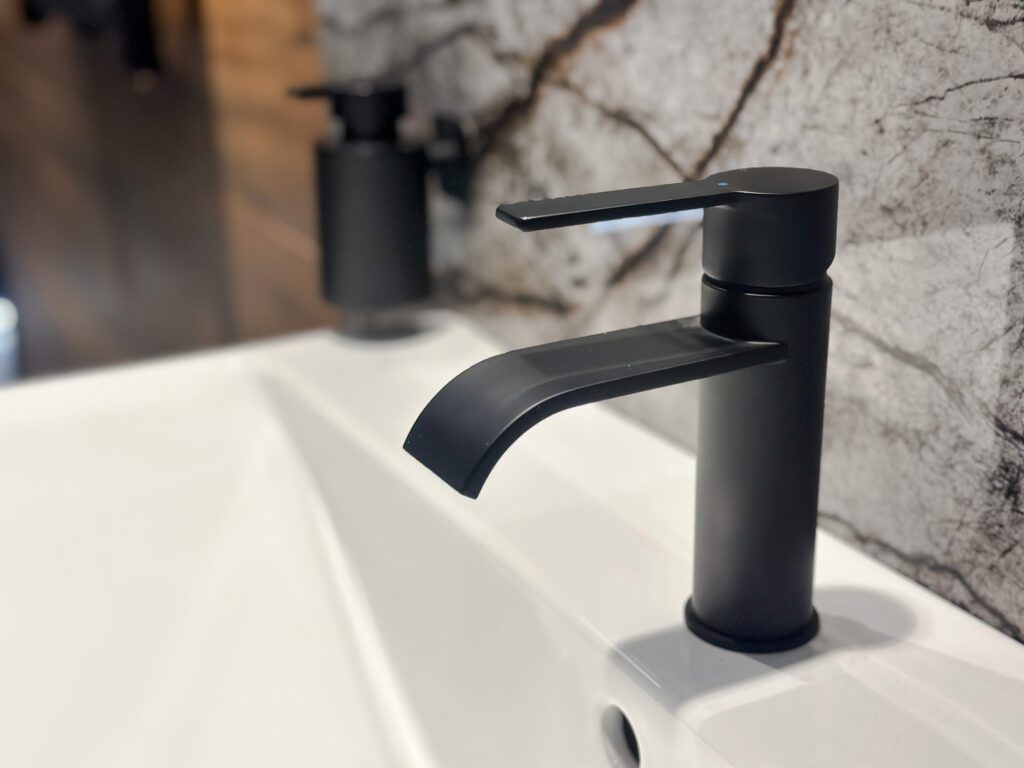 호텔식 욕실을 집으로 들이는 방법